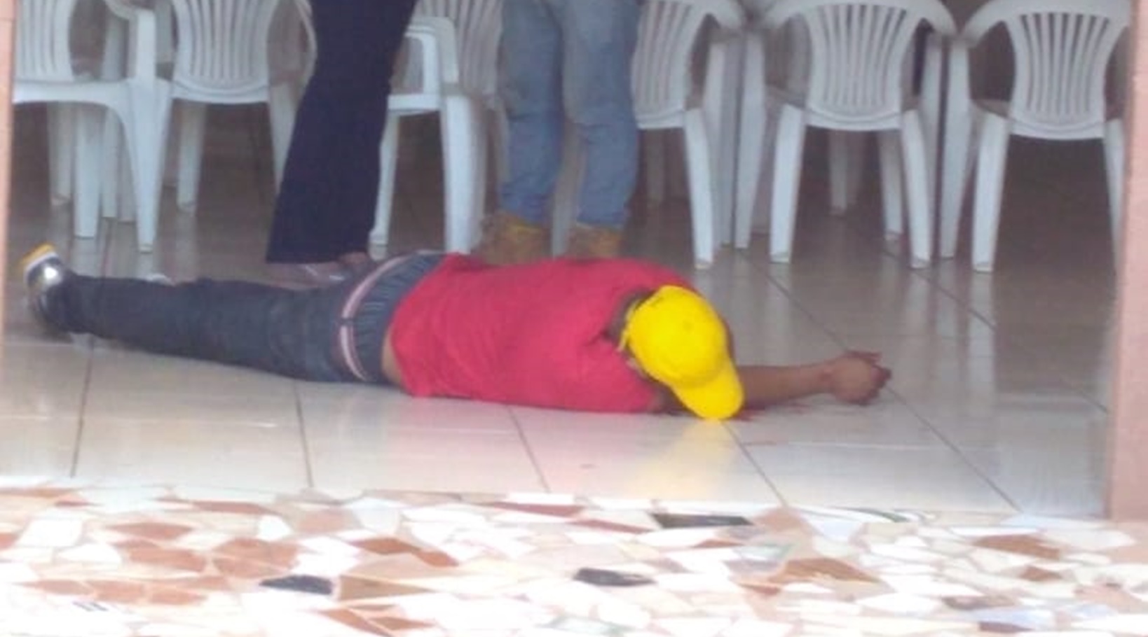 Homem morre dentro de igreja após ser alvo de tiros no Portal da Amazônia