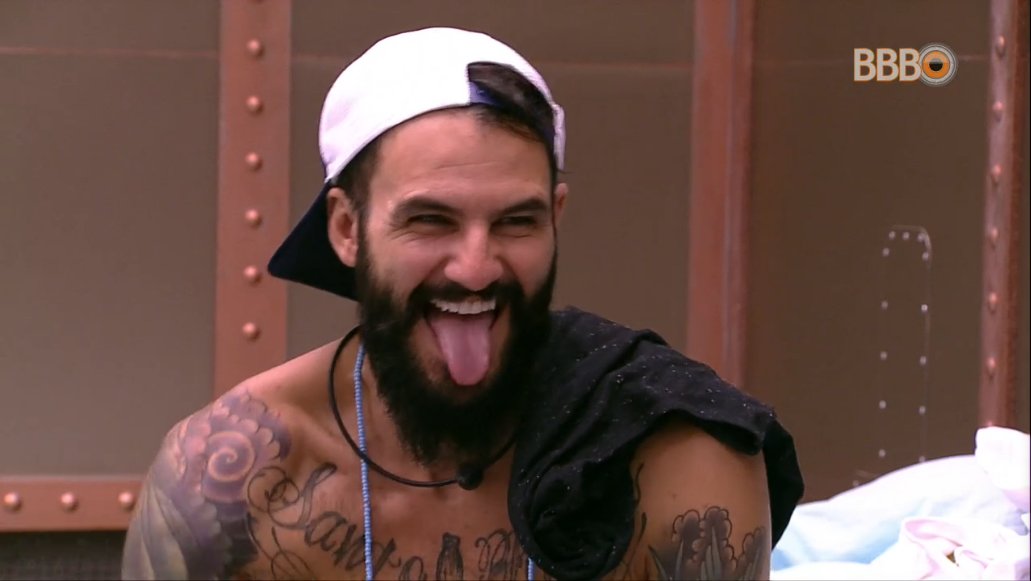 Fora do BBB, Wagner critica Kaysar e fala de Gleici: “Gosto demais dela”