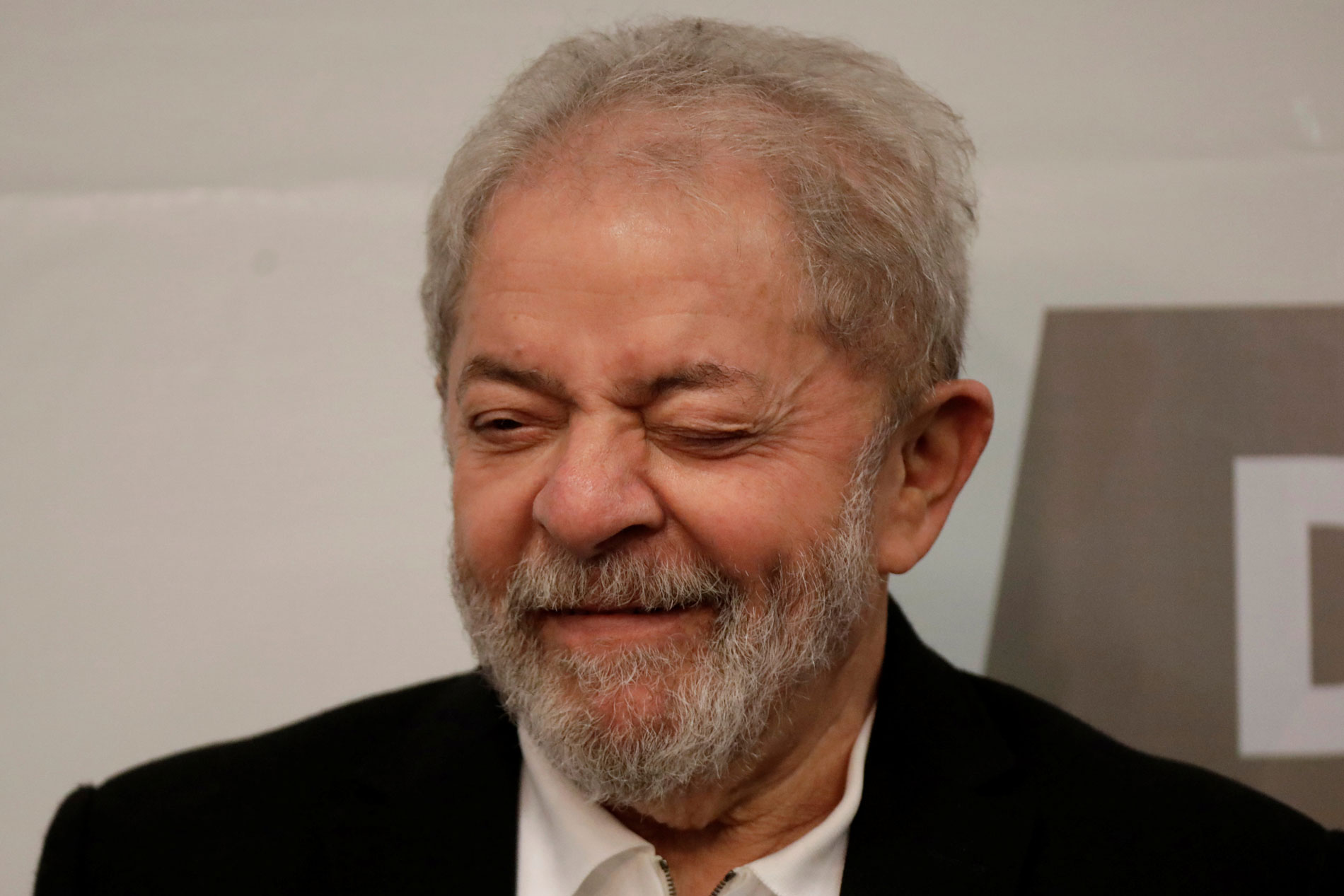 Após pesquisa, petistas reafirmam candidatura de Lula e criticam Datafolha