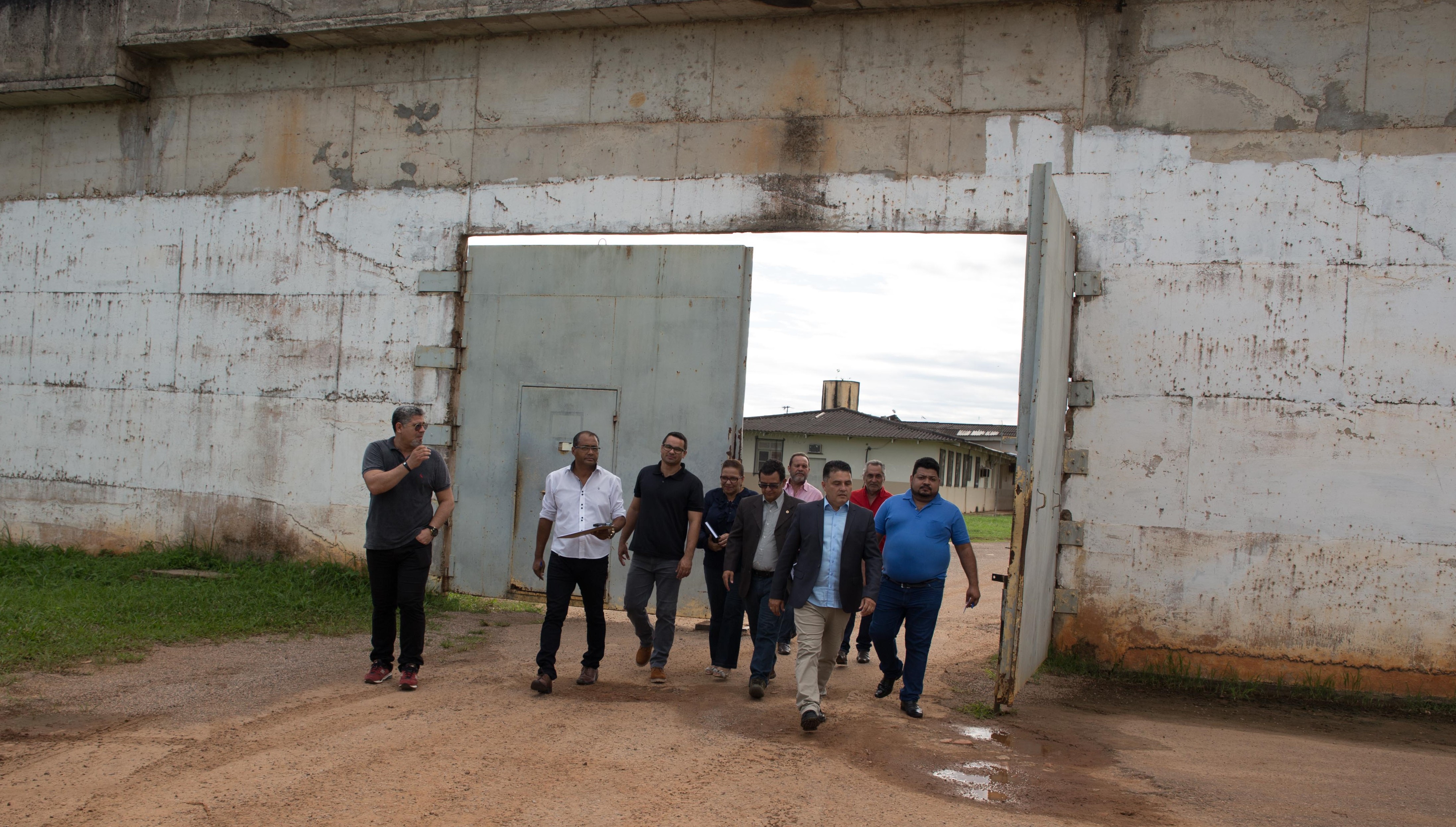 Comissão da Aleac vistoria condições de trabalho dos agentes penitenciários do Acre
