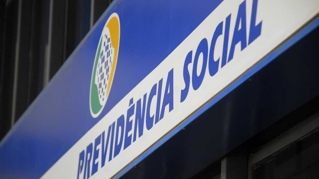 Inflação, Reforma da Previdência, PIS-Pasep e mais: comece o dia informado
