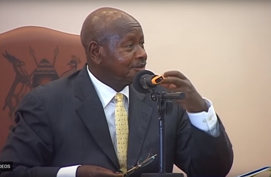 Presidente da Uganda quer proibir sexo oral: “boca é para comer”