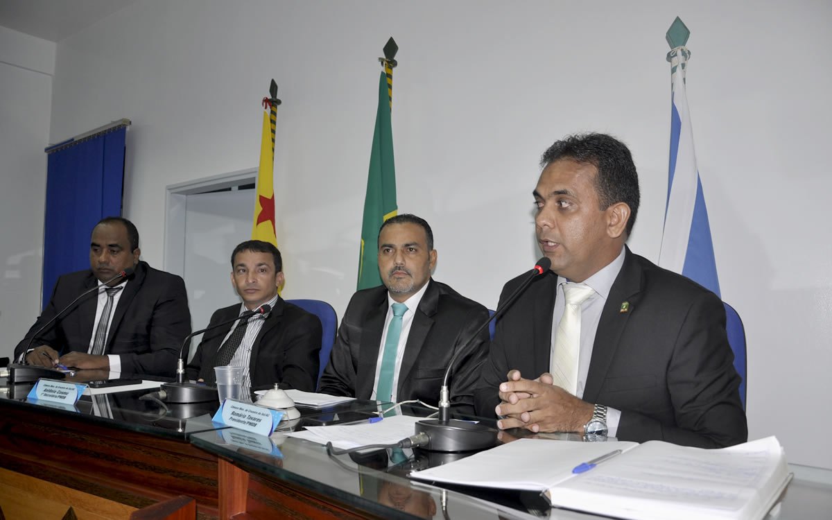 Câmara de Vereadores de Cruzeiro do Sul omite dados sobre despesas