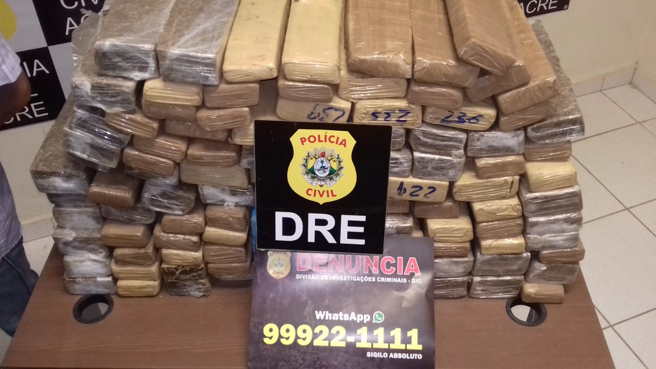 Polícia Civil apreende 81 kg de maconha enterrada às margens do Igarapé São Francisco