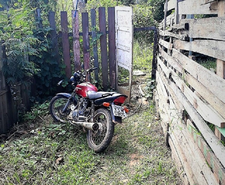 Polícia recupera moto roubada usada em tentativa de homicídio no Rui Lino