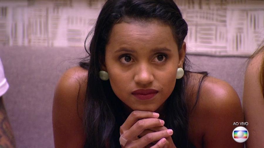 Gleici fala sobre o pai: “Foi assassinado por uma adolescente na frente da esposa e da filha”