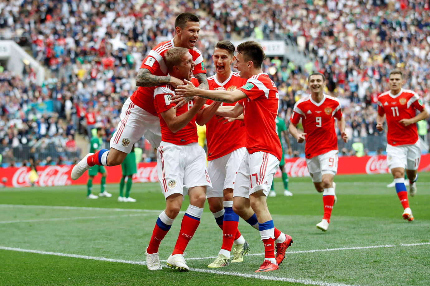 Anfitriã Rússia goleia Arábia Saudita em jogo de estreia da Copa do Mundo