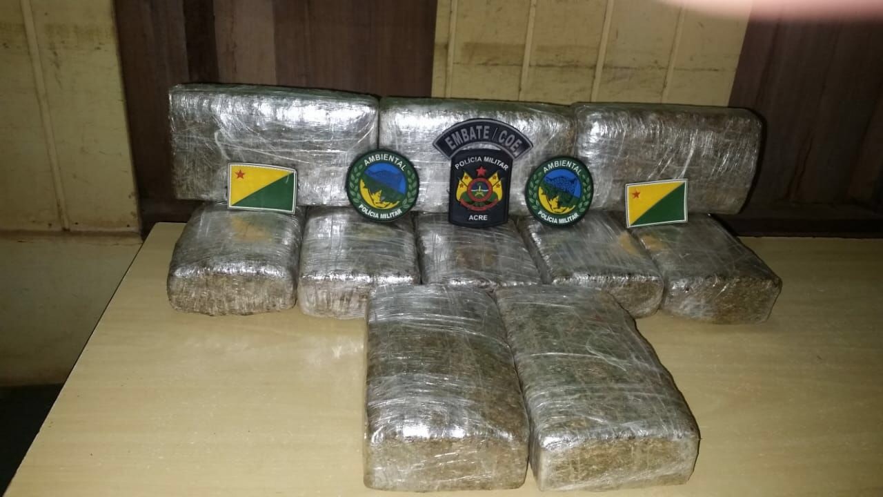 Em Cruzeiro do Sul, PM apreende quase 10 quilos de maconha que tinha como destino a capital