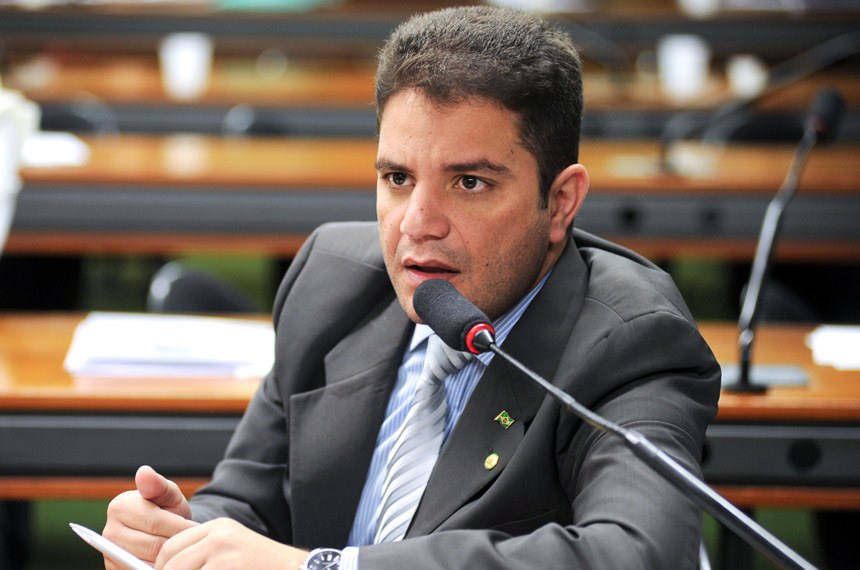 Gladson Cameli solicita reforço em sua segurança pessoal, mas o perigo mora ao lado
