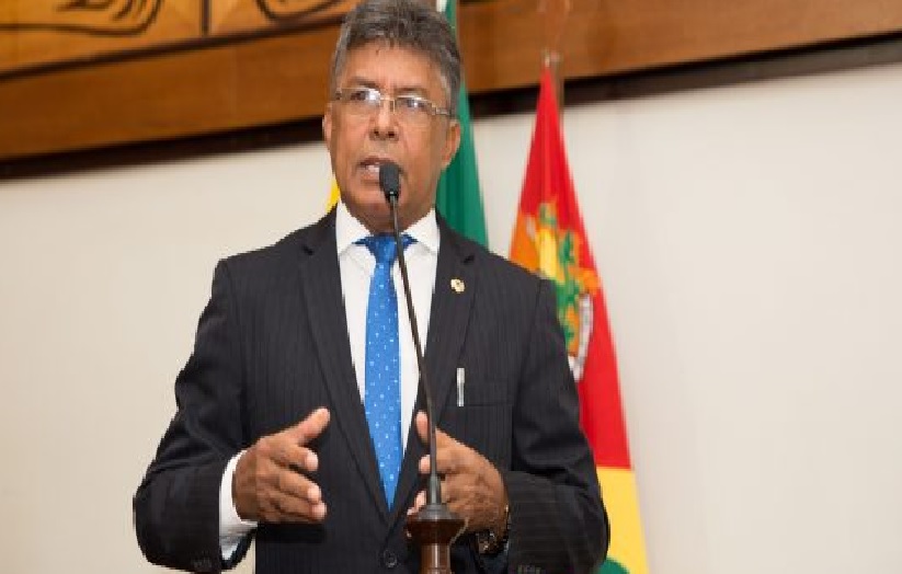 “Tem produção rural, mas não tem incentivo e nem ramal no Acre”, critica deputado
