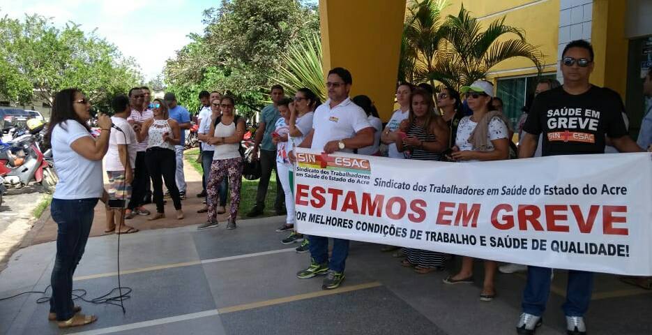 Deputado denuncia que Hospital do Juruá serve apenas salsicha, ovo e pipoca para servidores