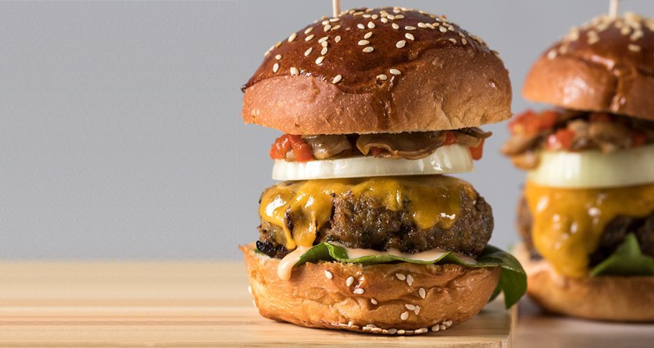 Hamburgueria promete desconto em rodízio caso Brasil vença o jogo de quarta-feira