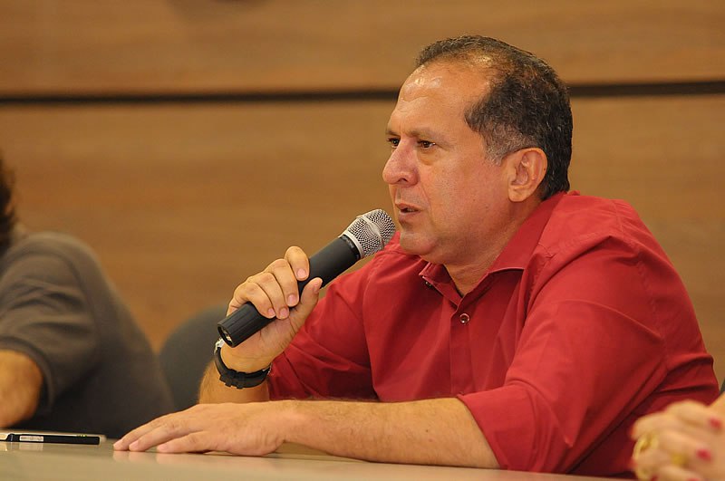 Porta-voz diz que Tião sempre defendeu Sistema Único de Segurança; mas Jorge votou contra no Senado