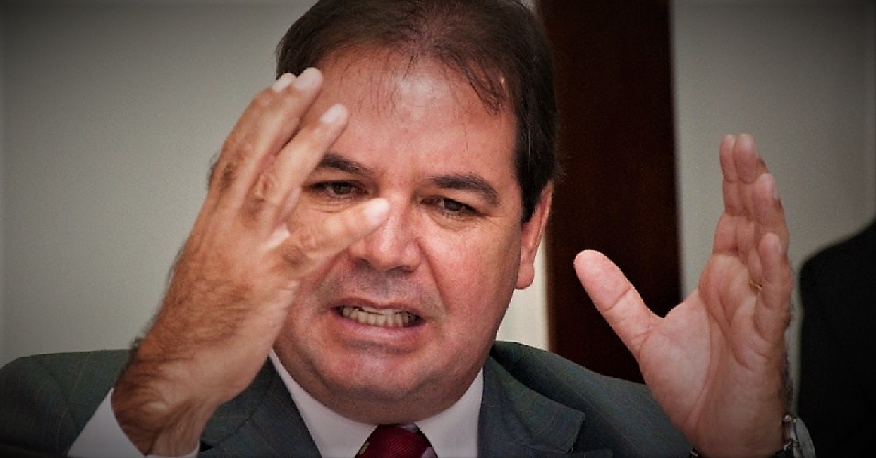 Quem é culpado pela violência no Acre: Temer, a imprensa ou o senador Petecão? Decidam-se!