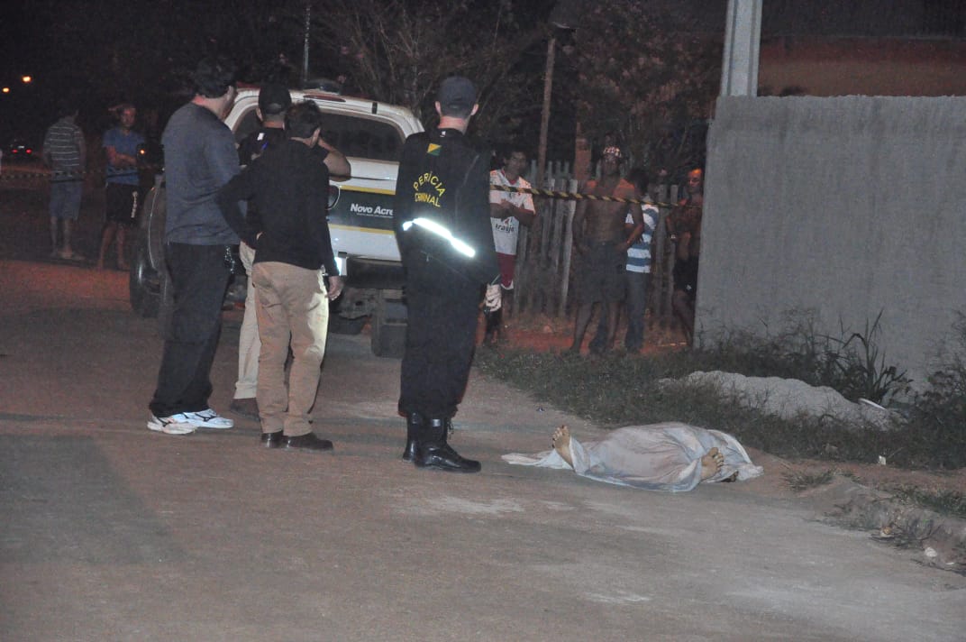 Mais um assassinato: homem é morto com uma facada no peito, na Vila Liberdade