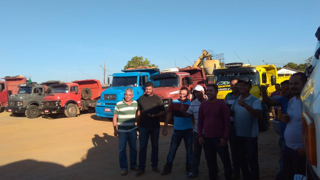 Sem receber do Emurb, caçambeiros fecham usina de asfalto no Distrito Industrial