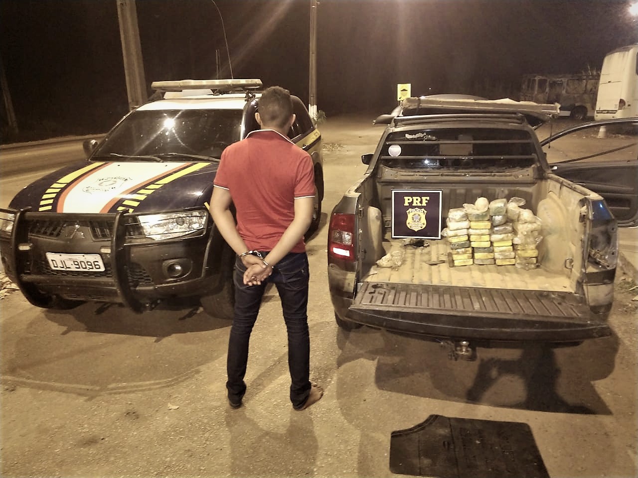 Polícia Rodoviária Federal apreende cerca de 35 kg de cocaína na BR-317