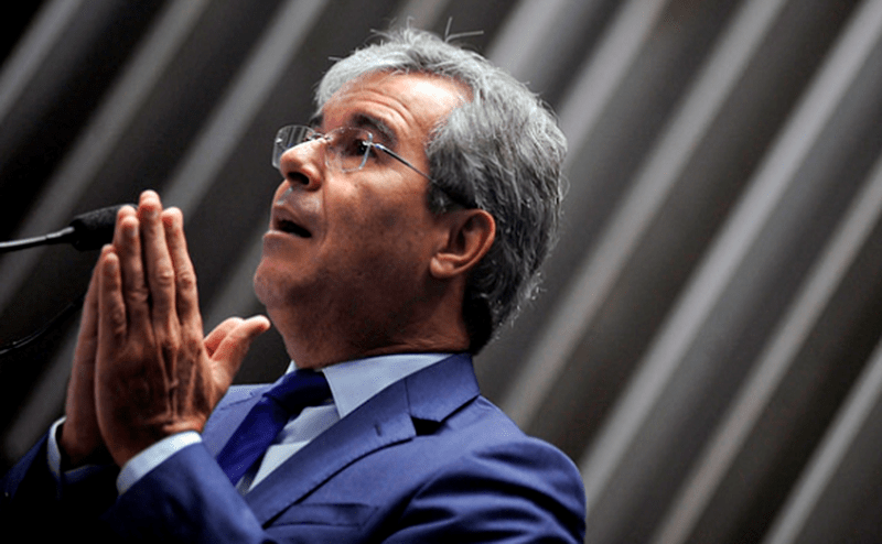 “A política está cheia de intolerância e ódio”, lamenta senador Jorge Viana
