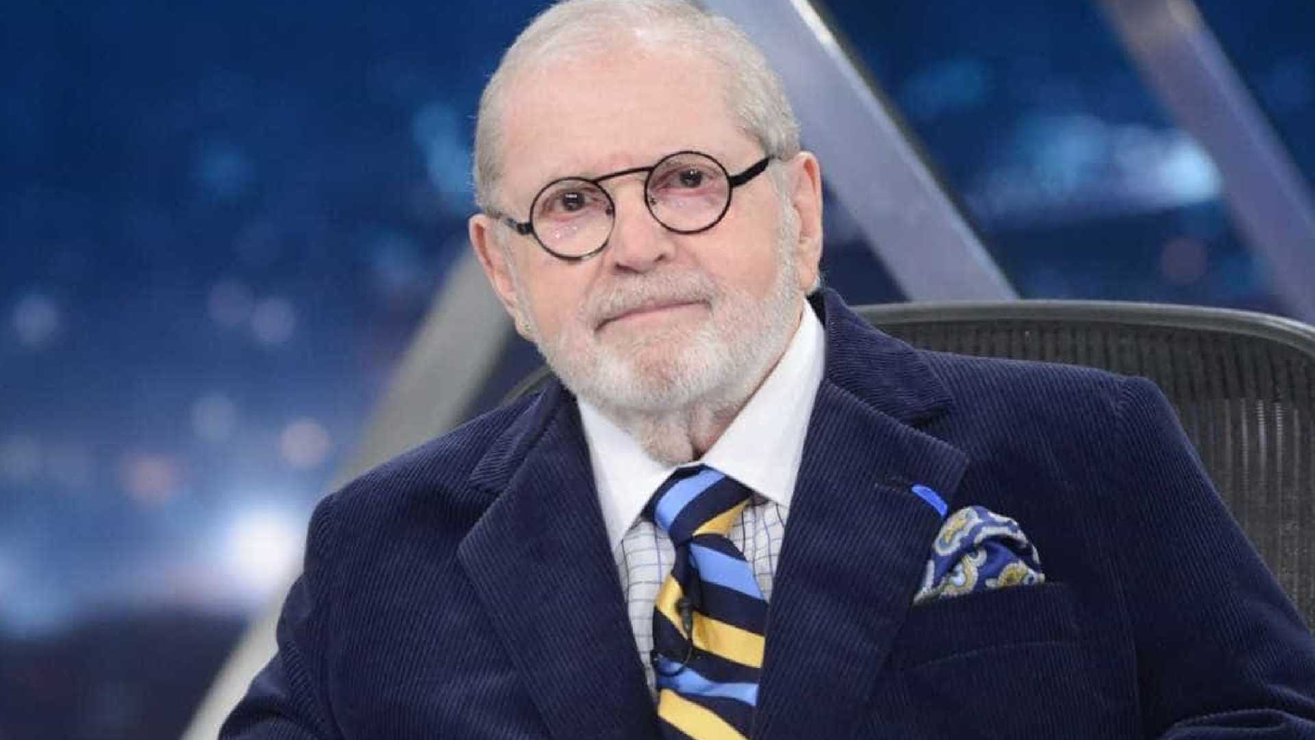 Jô Soares sofre queda, leva 13 pontos na perna e é substituído em peça