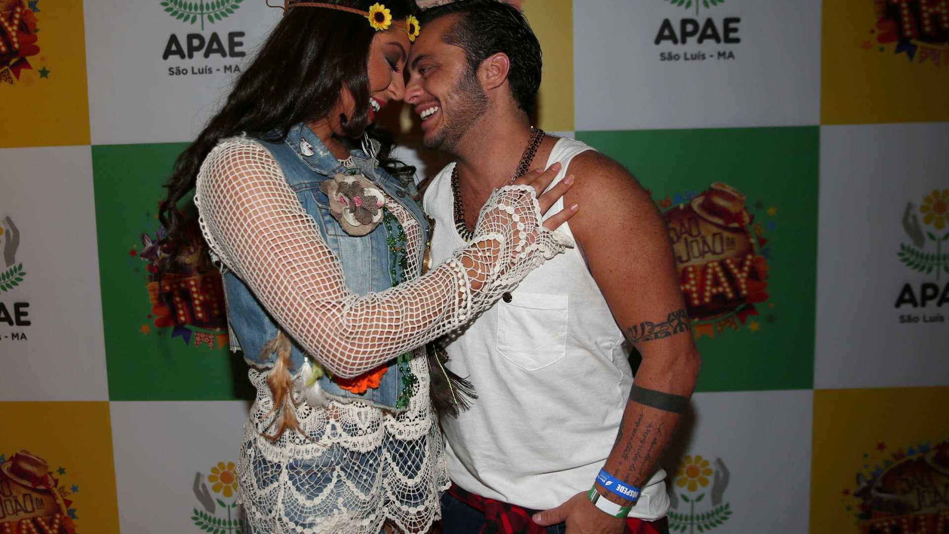 ‘Vamos engravidar ainda neste ano’, conta Thammy Miranda sobre maternidade ao lado de Andressa