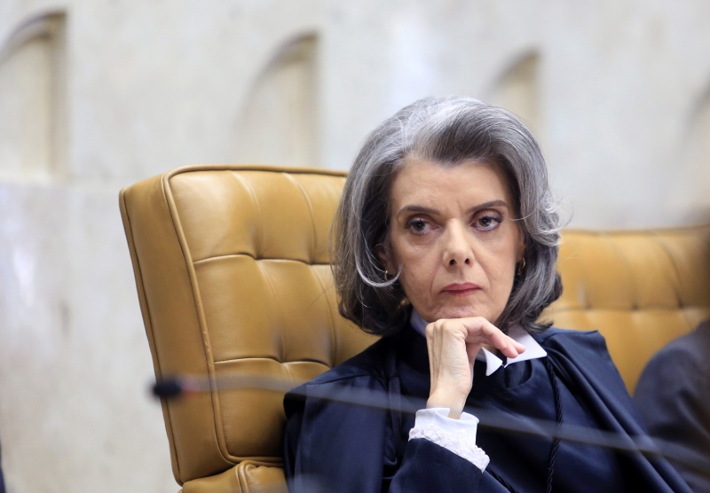 Aumento de salário não é o melhor para o Brasil, diz Cármen Lúcia