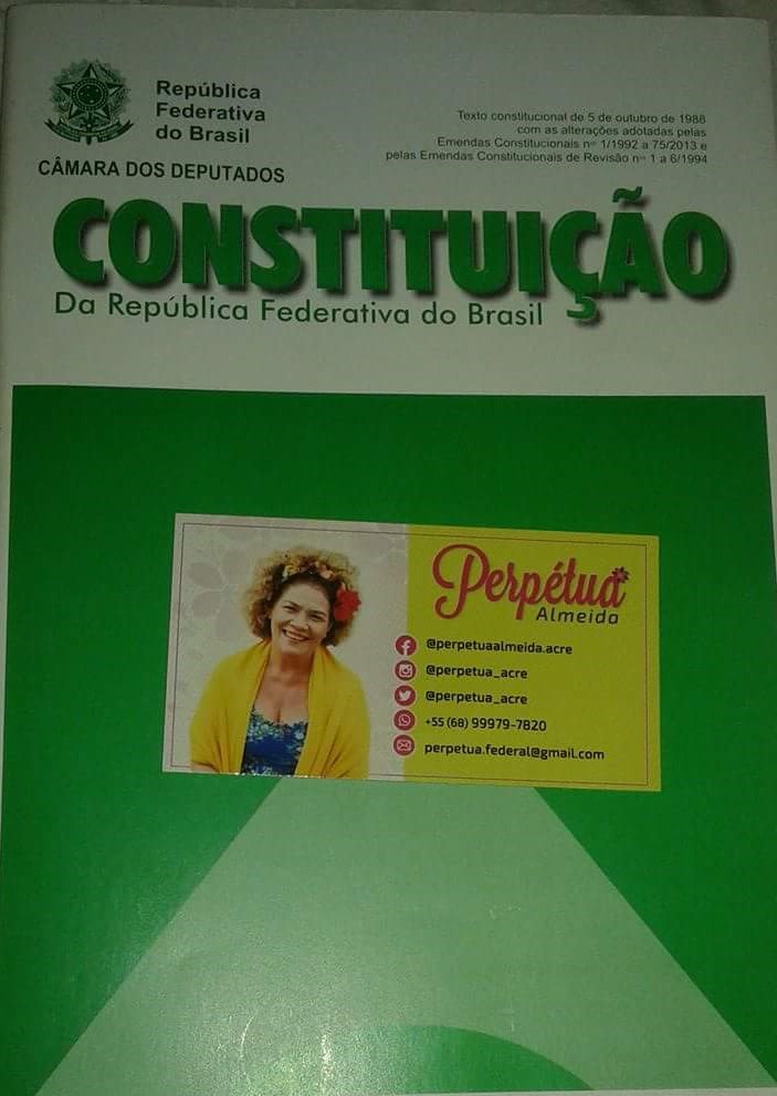 Perpétua Almeida distribui material impresso em escolas públicas; MPAC vai apurar possíveis irregularidades