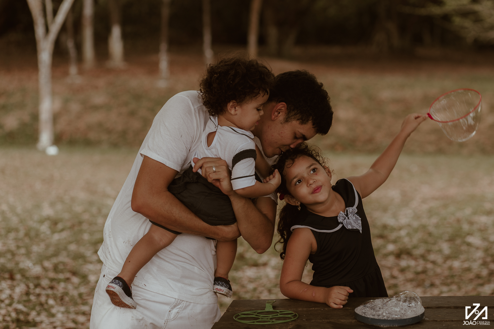 “Amor é o que gera as famílias”, diz fotógrafo que passou a morar no Acre para formar uma família