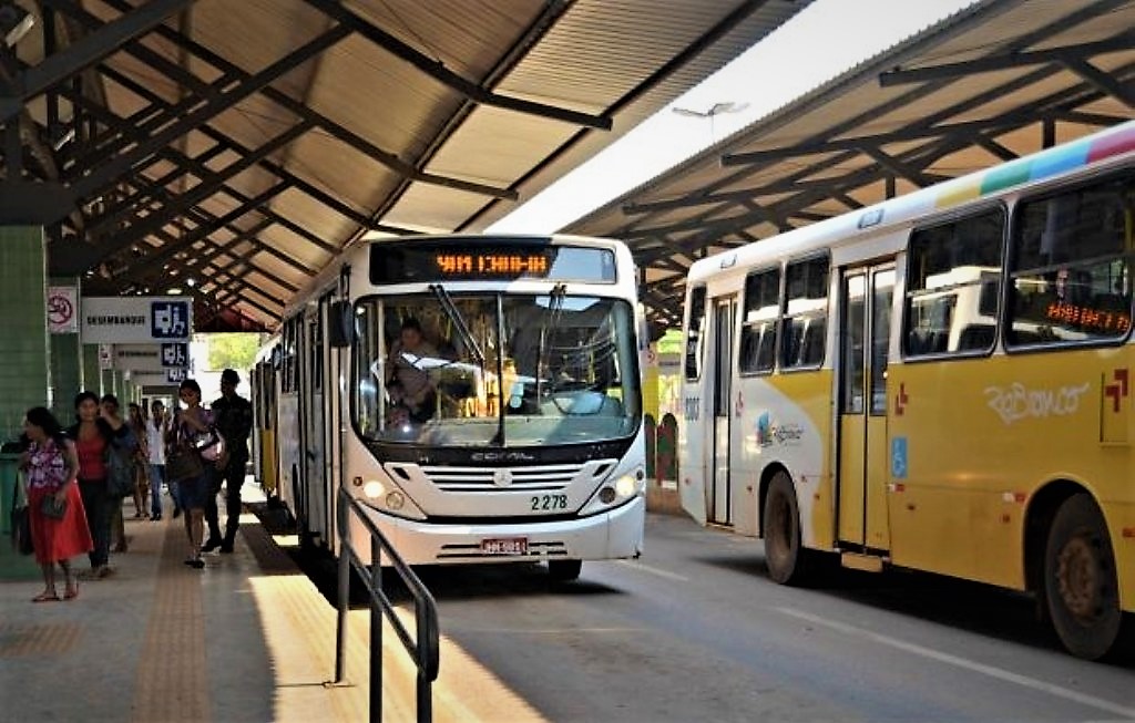 Liminar da Justiça proíbe greve de motoristas de ônibus programada para esta quinta