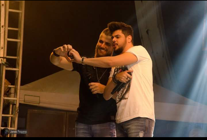 Titia Neyelly Brilhos traz os flashes do camarote exclusivo no show de Zé Neto & Cristiano