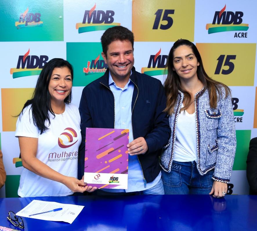 Sinhasique entrega propostas de políticas públicas femininas para Gladson Cameli