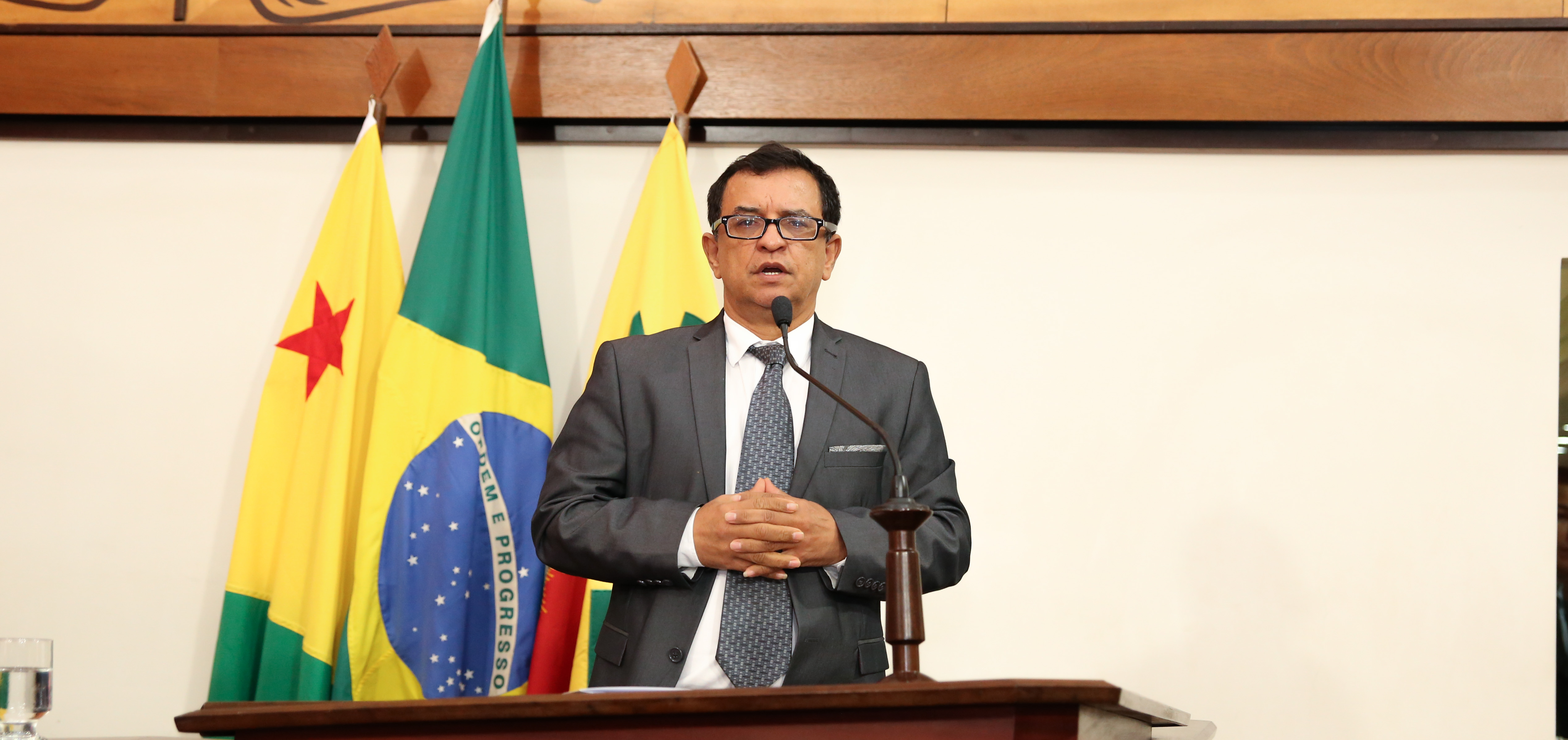 Deputado acusa governo de obrigar comissionados a prestigiarem eventos do PT