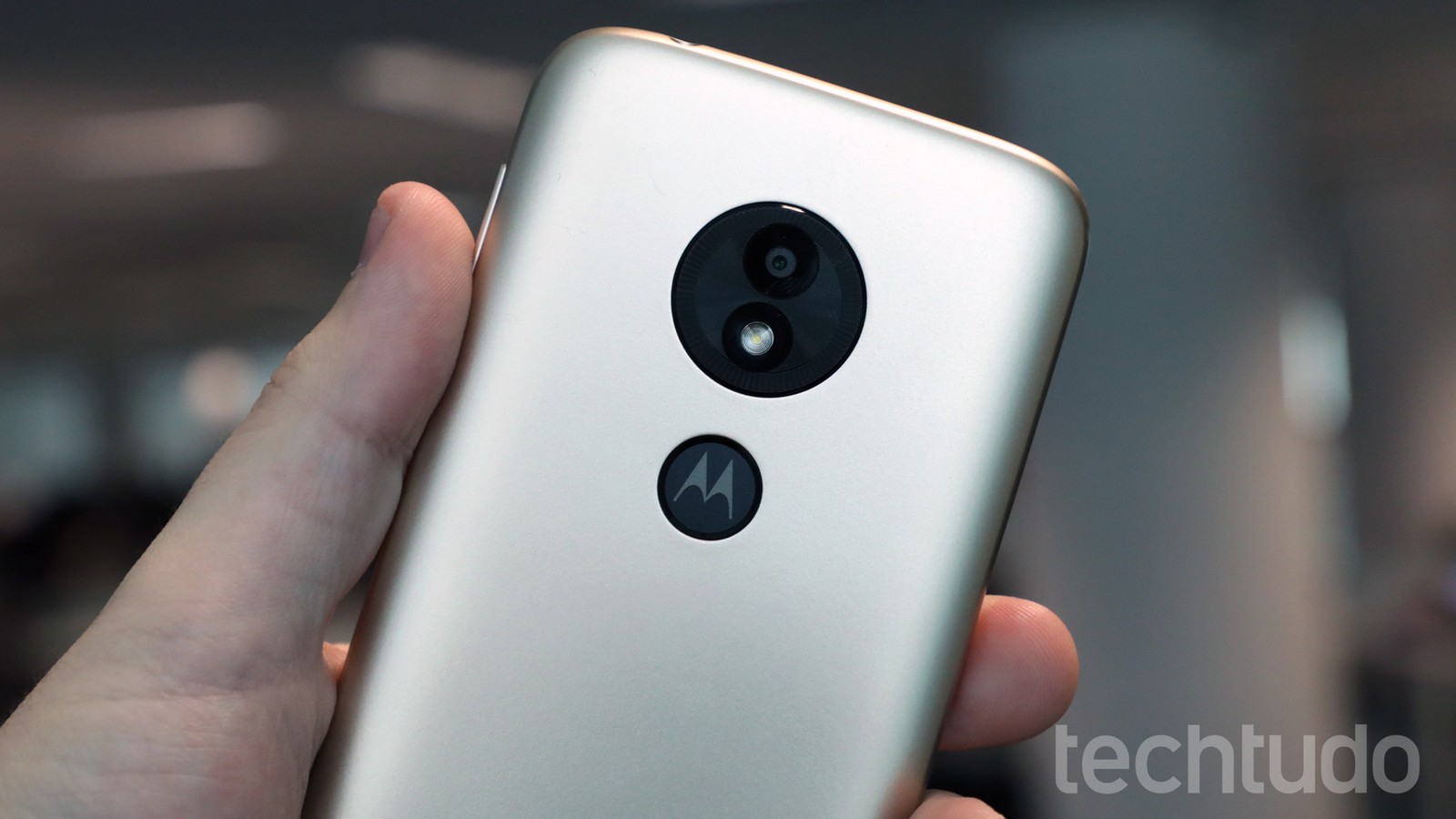 Motorola lança celular barato no Brasil