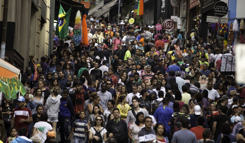 População brasileira passa de 208,4 milhões de pessoas, mostra IBGE