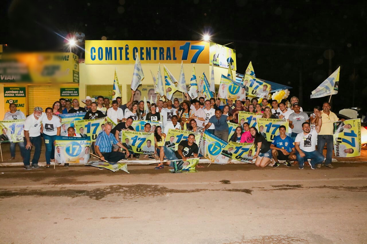 Seguidores de Coronel Ulysses e Bolsonaro inauguram Comitê para a entrega de material