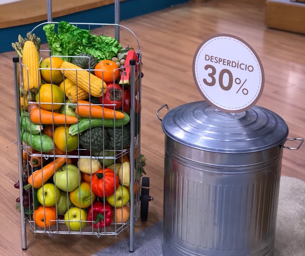 Frutas, legumes e verduras são os alimentos que mais vão para o lixo