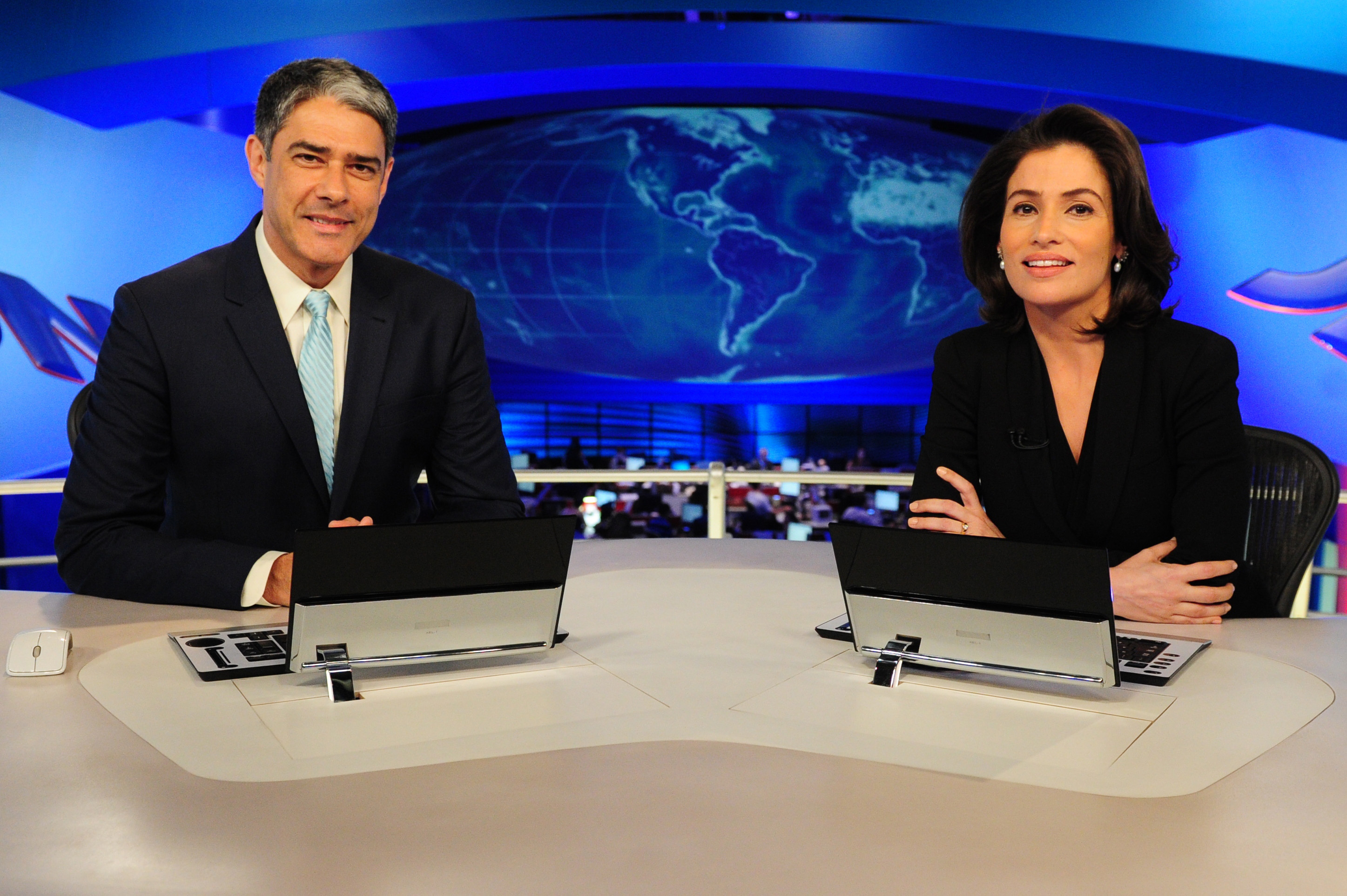 Apresentadora do Jornal Nacional ganha 75% menos que Bonner, dizem sites especializados