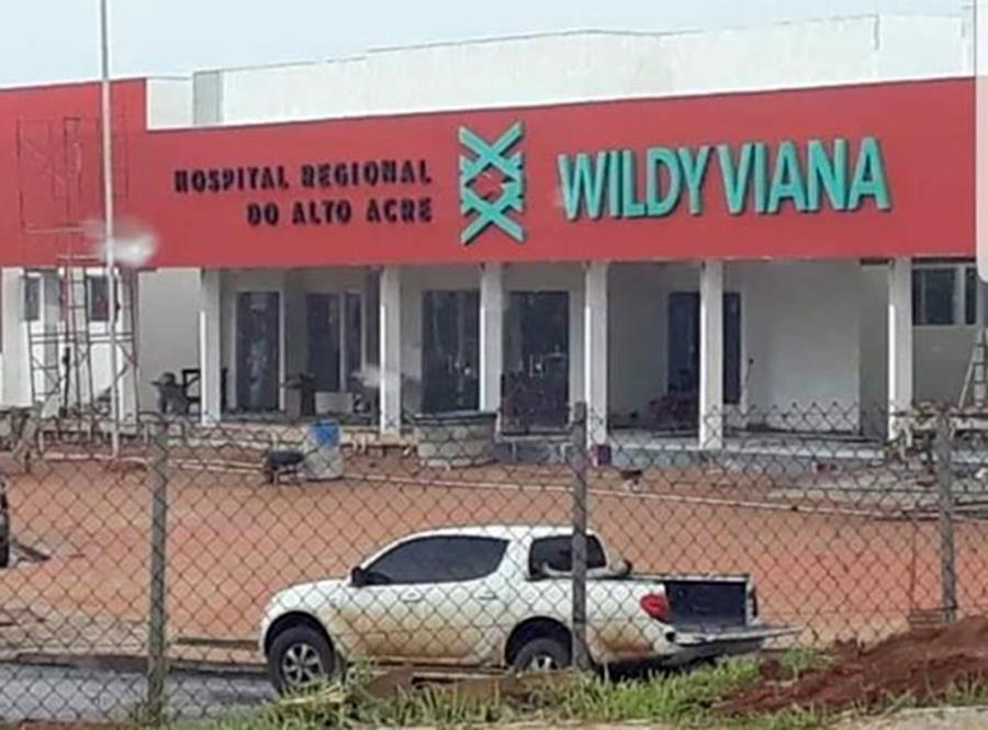 Sinhasique denuncia más condições em hospital recém inaugurado em Brasileia