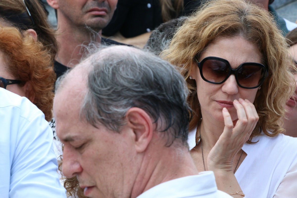 Atriz Patrícia Pillar desmente meme e diz que nunca foi agredida por Ciro Gomes