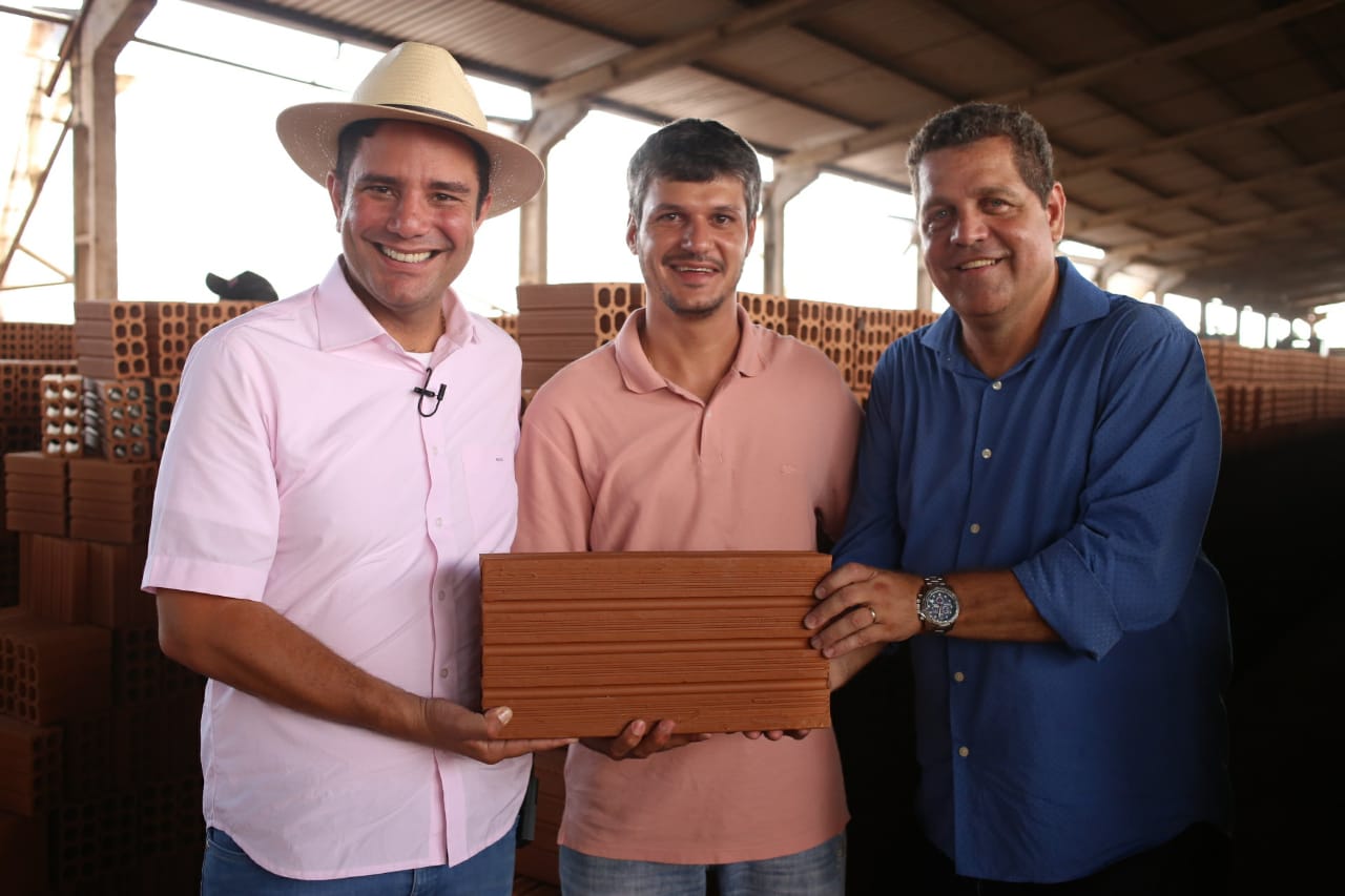 Acrelândia e Vila Campinas, em Plácido de Castro, aderem a mudança com Gladson e Rocha