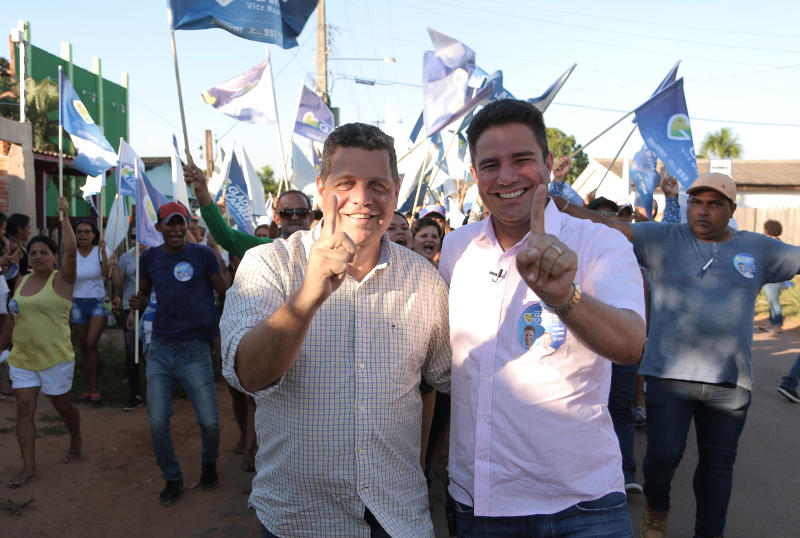 Gladson Cameli fortalece diálogo da mudança com moradores de Rio Branco