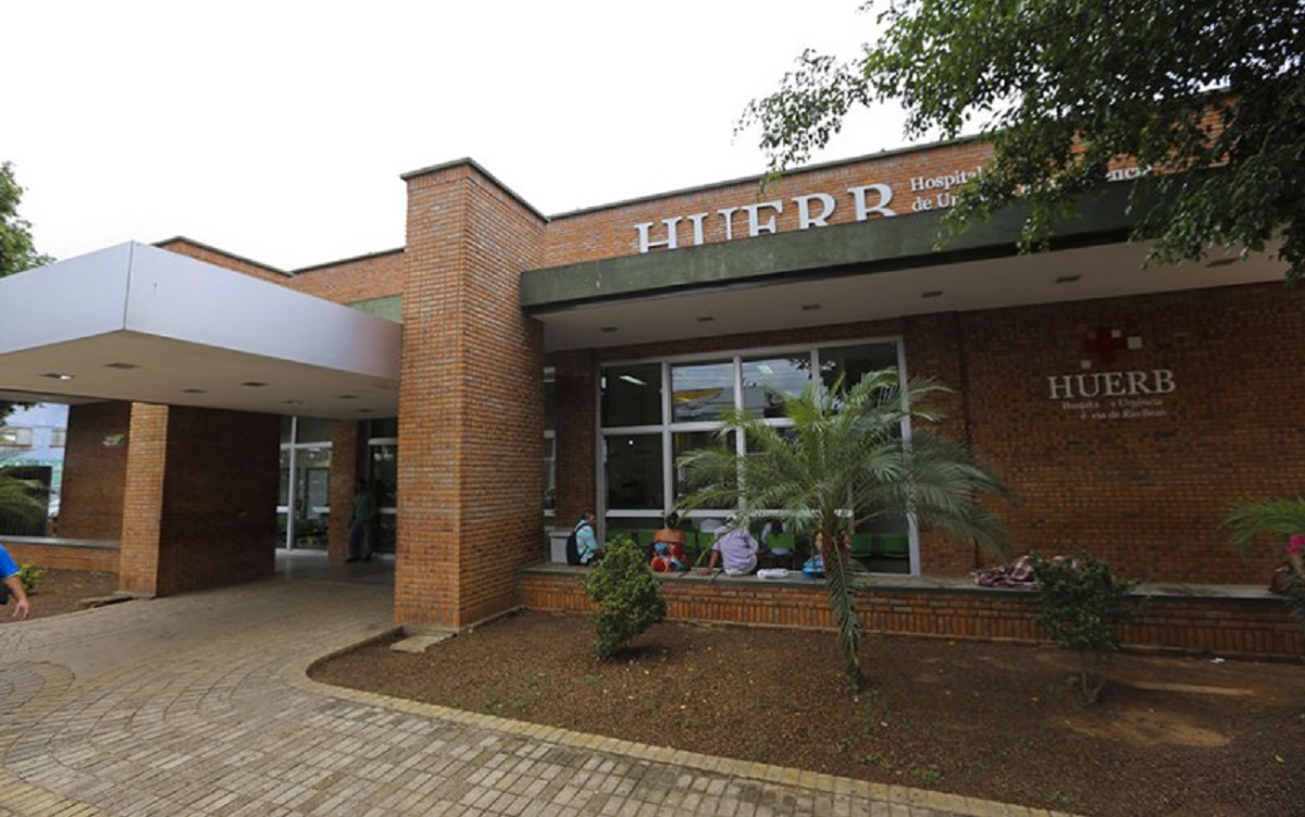 Sinhasique denuncia fila para cirurgia, falta de médicos e equipamentos no Huerb