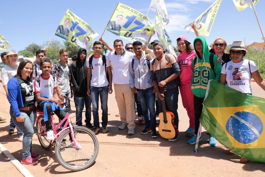 Candidato ao governo do Acre, coronel Ulysses faz campanha na Regional do Calafate