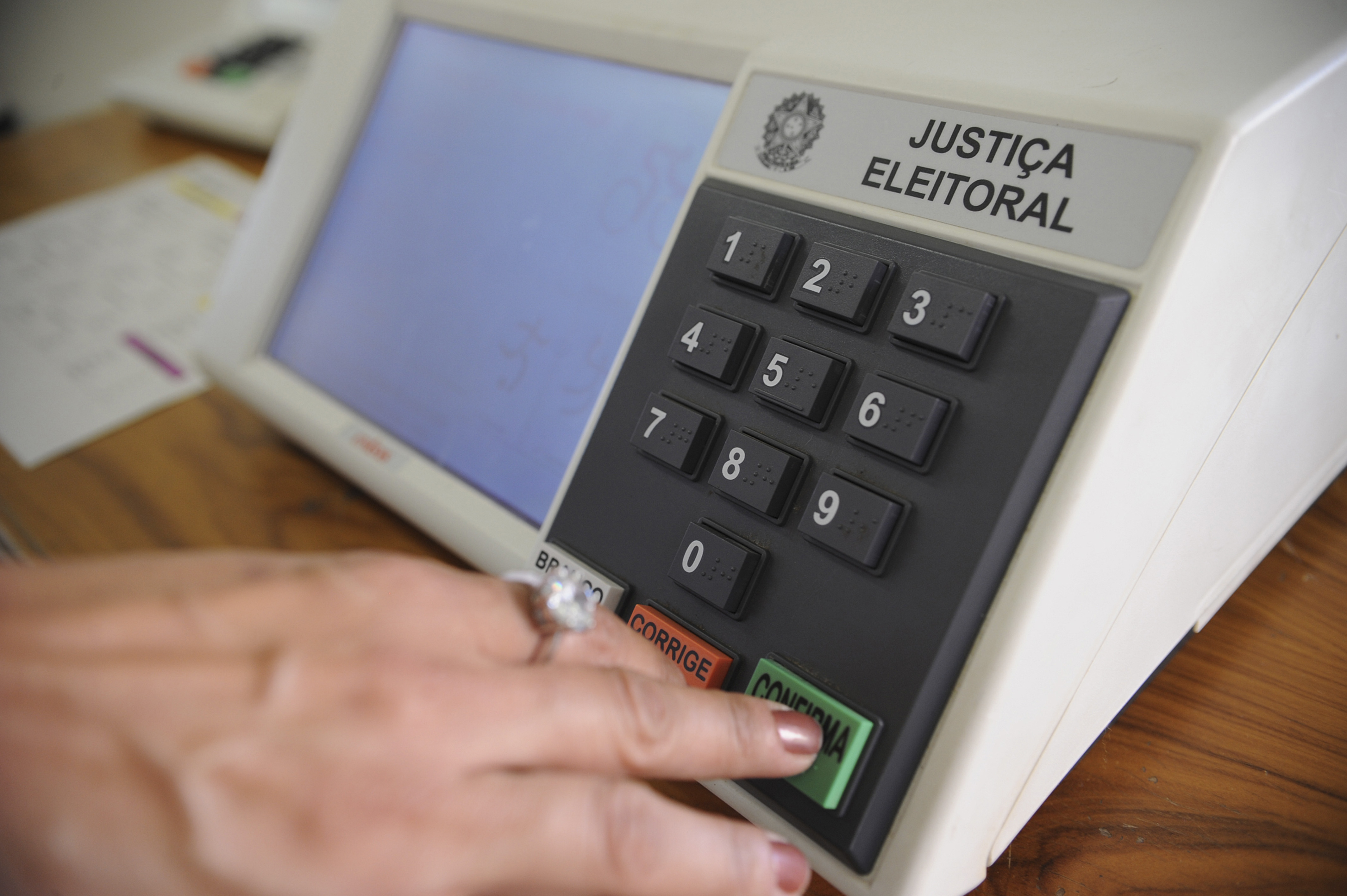 Quatro pesquisas para governo do Acre devem ser divulgadas nesta semana