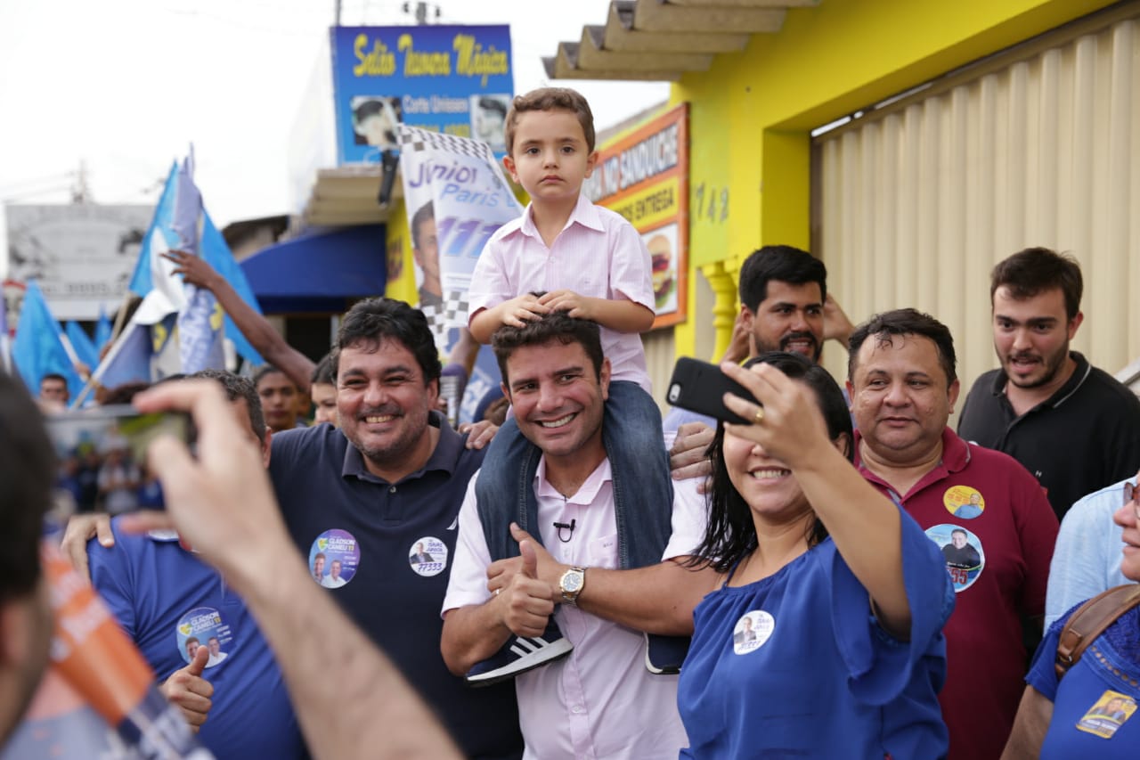 “Vamos mudar para melhorar a vida das pessoas”, diz Gladson em encontro com engenheiros