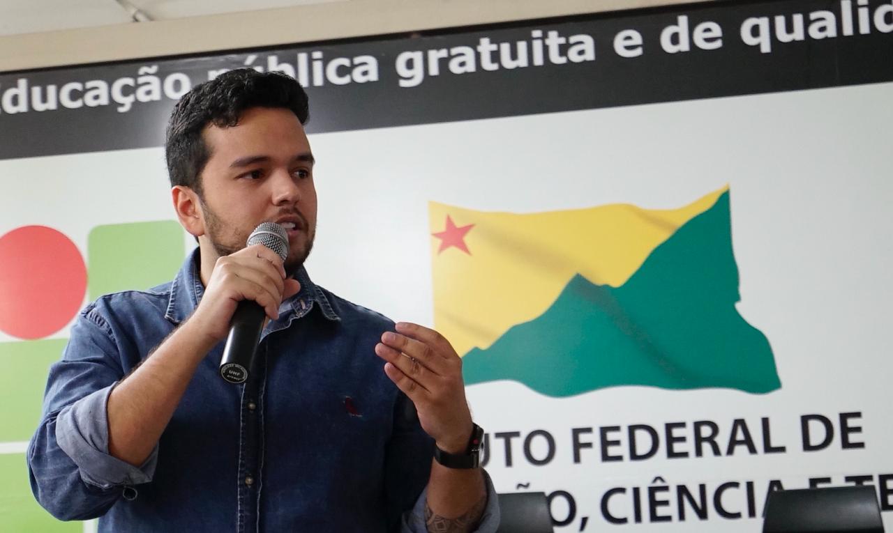 Rodrigo Pires palestra em I Semana Acadêmica de Administração do Instituto Federal do Acre