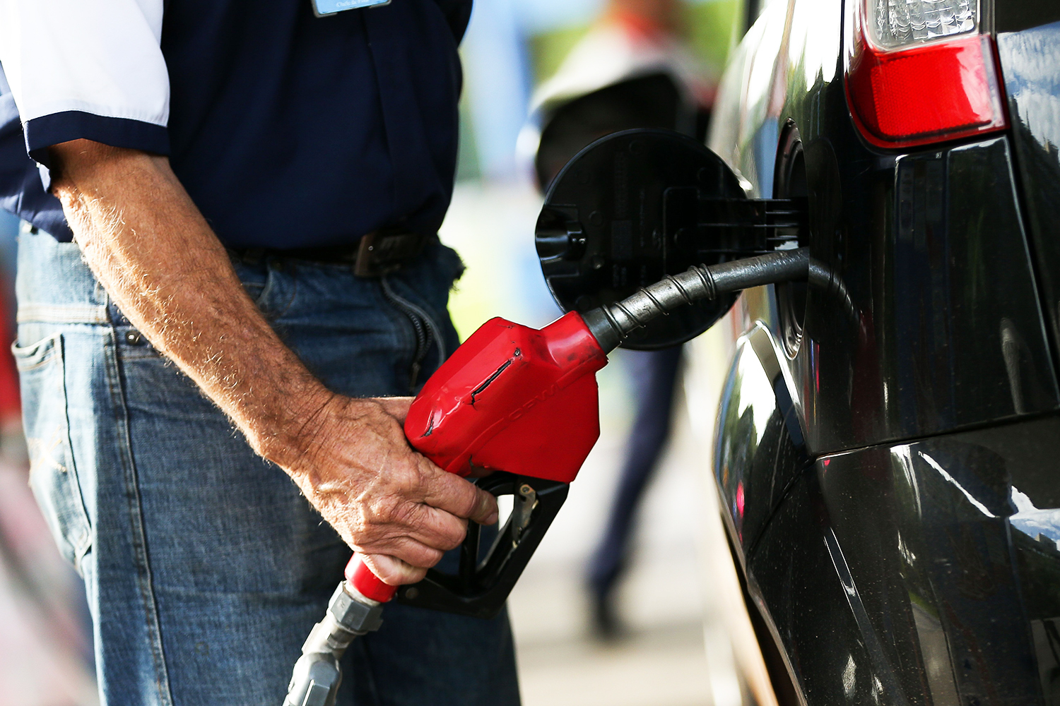 Preços da gasolina, diesel e álcool ficam mais caros no país