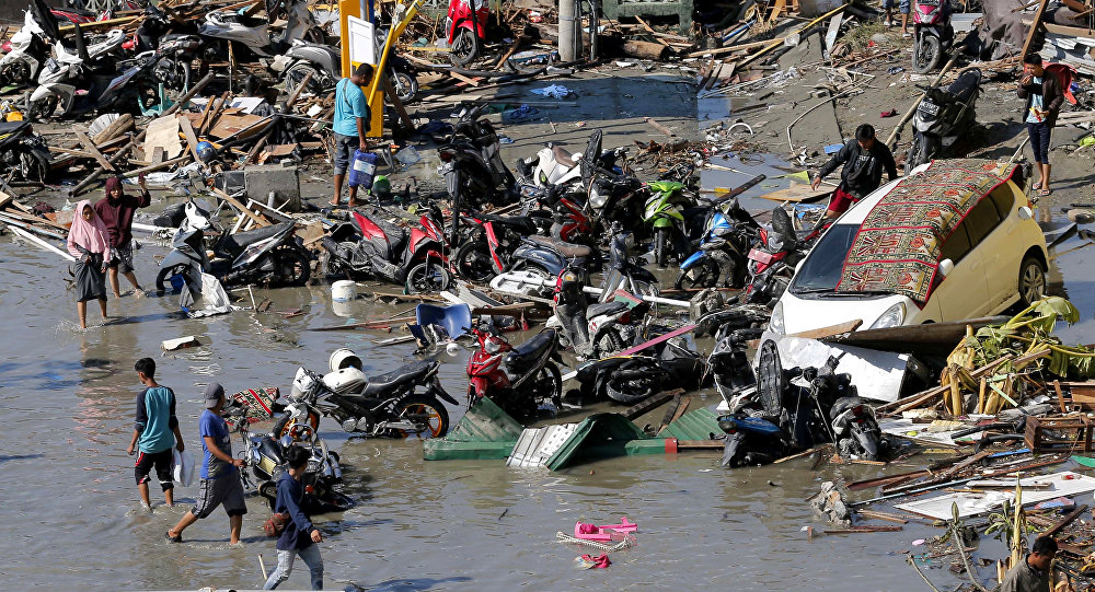 Após tsunami, saldo de mortos na Indonésia ultrapassa 1.200 e presidente pede reforços