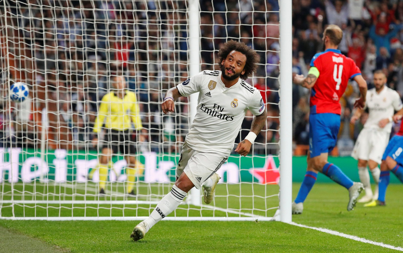 Marcelo concorre a gol mais bonito da terceira rodada da Liga dos Campeões