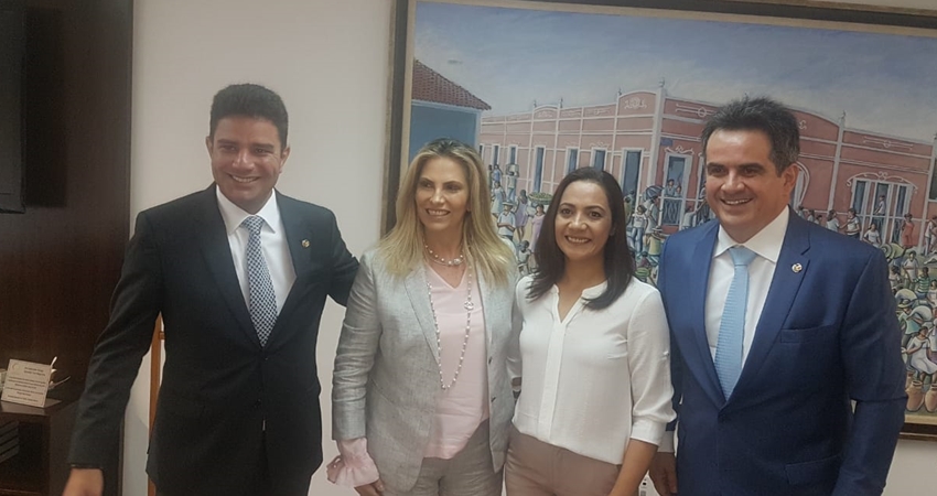 Mailza Gomes cumpre agenda no Senado e debate com prefeitos alternativas econômicas para o Acre