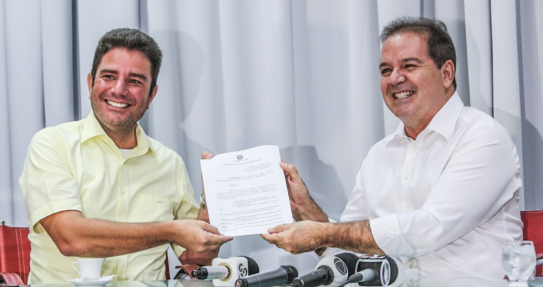 Em reunião, Gladson Cameli e Tião Viana iniciam processo de transição governamental
